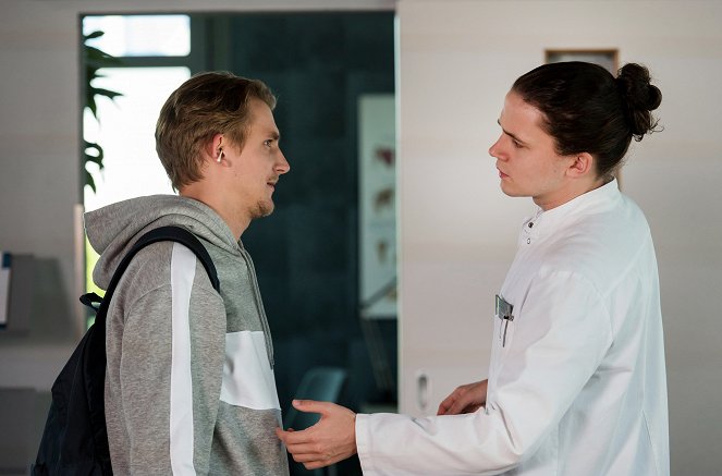 In aller Freundschaft - Die jungen Ärzte - Season 5 - Fehler - Do filme