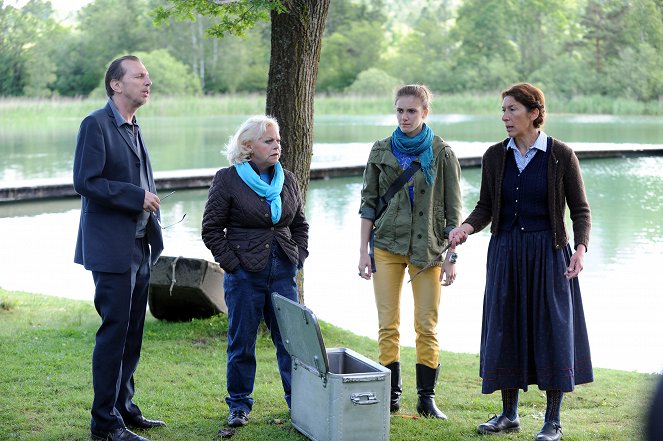 Vier Frauen und ein Todesfall - Season 5 - Abgesoffen - Filmfotos - Gerhard Liebmann, Brigitte Kren, Miriam Stein, Adele Neuhauser