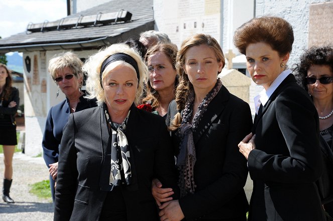 4 ženy a pohřeb - Série 5 - Auferstanden - Z filmu - Brigitte Kren, Martina Poel, Brigitte Jaufenthaler