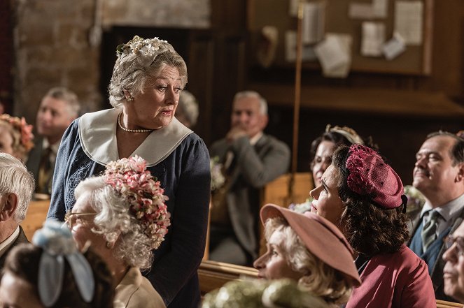 Father Brown - The House of God - Photos - Sorcha Cusack, Emer Kenny