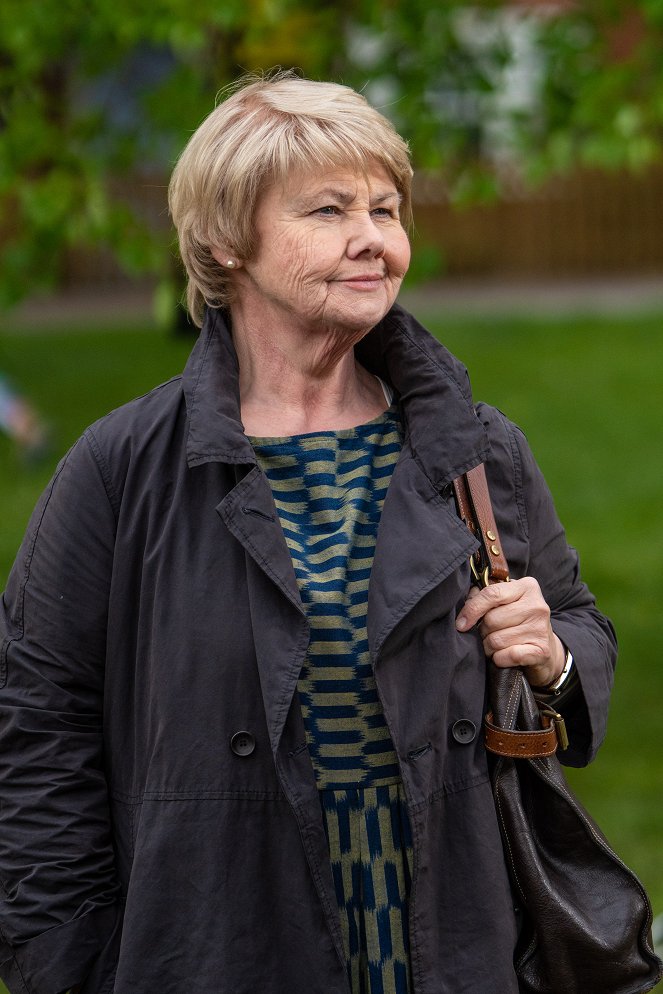 Morderstwa w Midsomer - Season 21 - With Baited Breath - Z filmu - Annette Badland