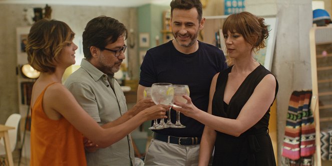 Amor en polvo - Z filmu - Macarena Gómez, Enrique Arce, Luis Miguel Seguí, Lorena López