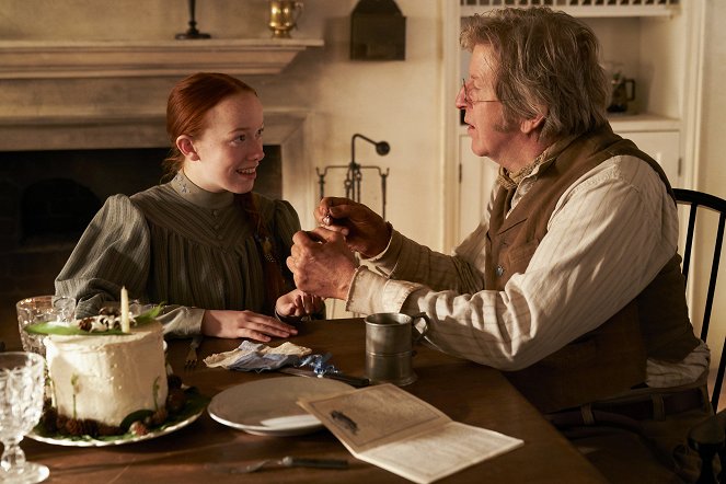 Anne with an E - Season 3 - A Secret Which I Desired to Divine - Photos - Amybeth McNulty, R.H. Thomson