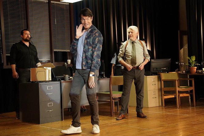 Carter - Harley Takes a Bow - Photos - Kristian Bruun, Jerry O'Connell