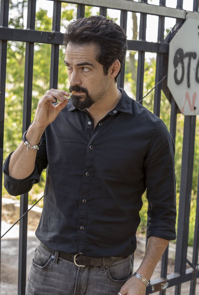 Queen of the South - Season 4 - The Sins of the Fathers - Photos