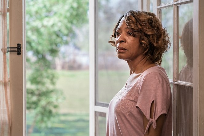 Queen Sugar - Where My Body Stops or Begins - Film - Tina Lifford