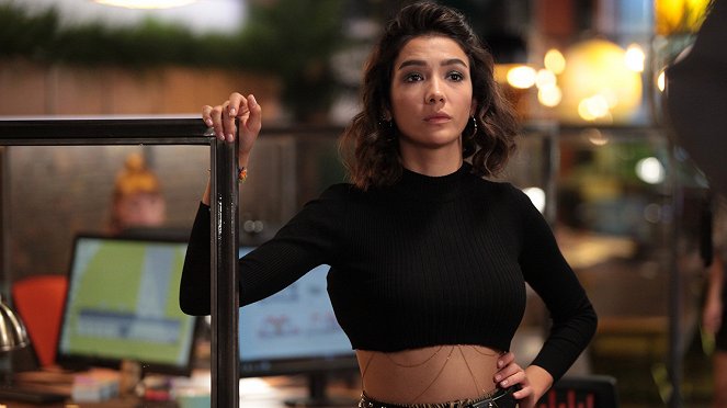 Her Yerde Sen - Seninle Güzel - Photos - Aybüke Pusat