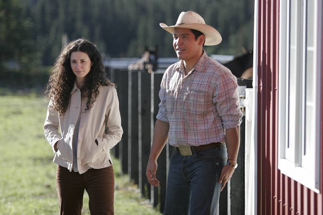 Montana Sky - De la película - Laura Mennell, Nathaniel Arcand