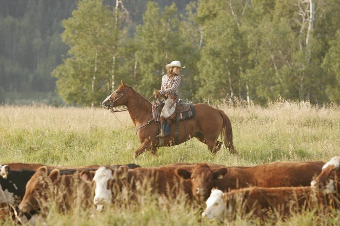 Montana Sky - De la película - Ashley Williams