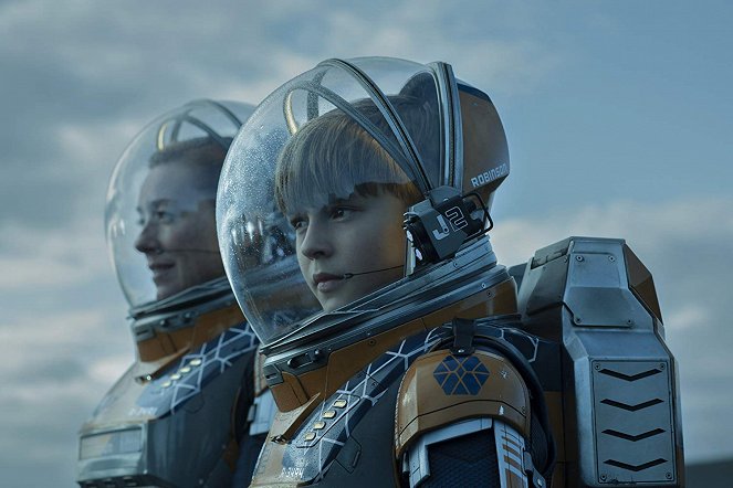 Lost in Space - Season 2 - Photos - Maxwell Jenkins