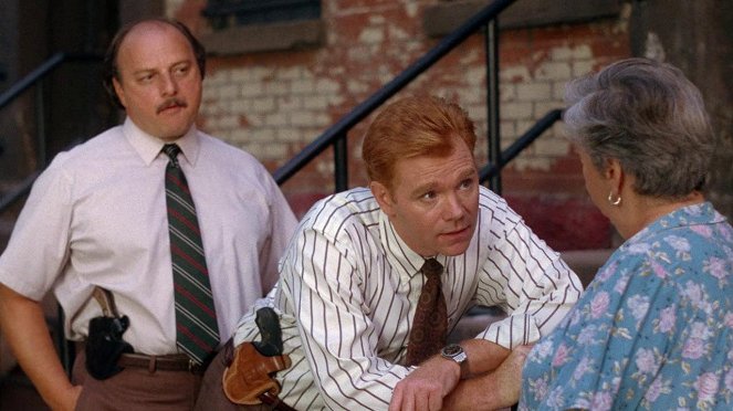 NYPD Blue - Brown Appetit - Photos - Dennis Franz, David Caruso