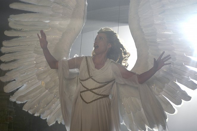 Angels in America - Millennium Approaches: Bad News - Photos