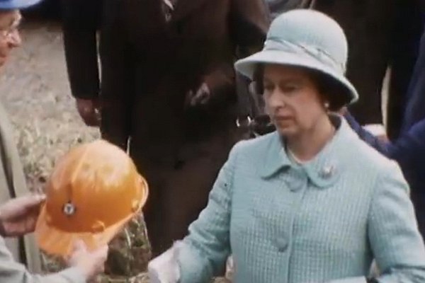 Hello Elisabeth! - Z filmu - královna Alžběta II.