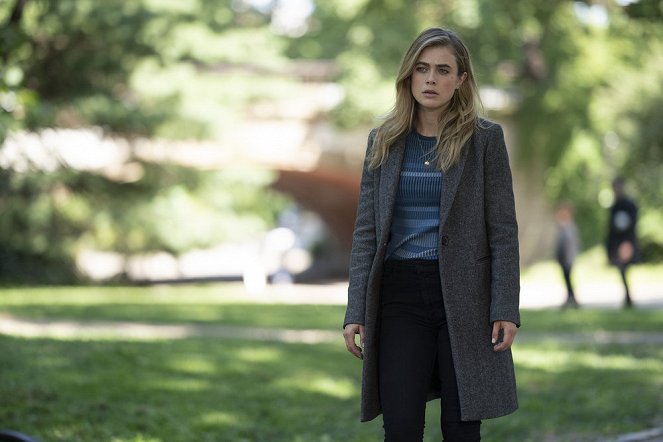 Manifest - Season 2 - Fasten Your Seatbelts - Photos - Melissa Roxburgh