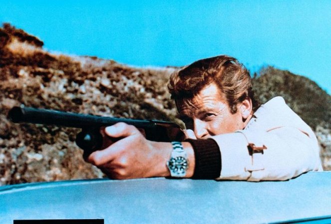 Abrechnung in San Franzisko - Filmfotos - Roger Moore