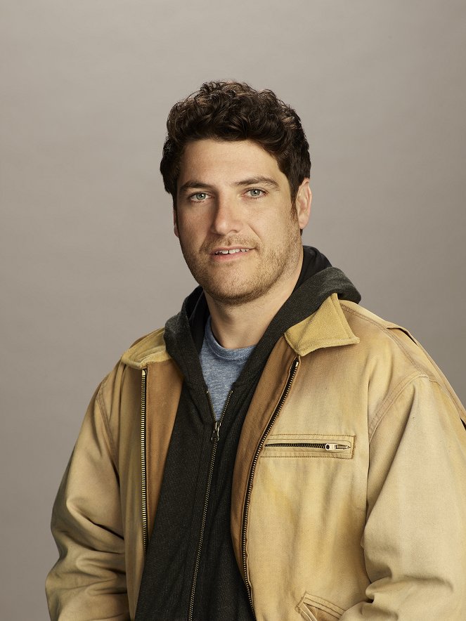 Indebted - Promokuvat - Adam Pally