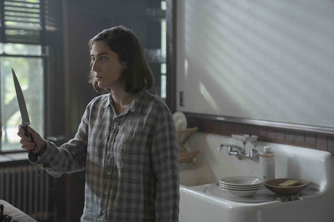 Castle Rock - Clean - De la película - Lizzy Caplan