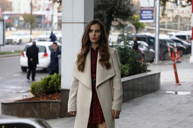 Güvercin - Episode 3 - Photos - Almila Ada