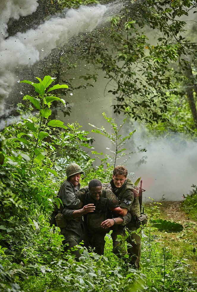 Ostateczne poświęcenie - Z filmu - James Jagger, Ser'Darius Blain, Jeremy Irvine