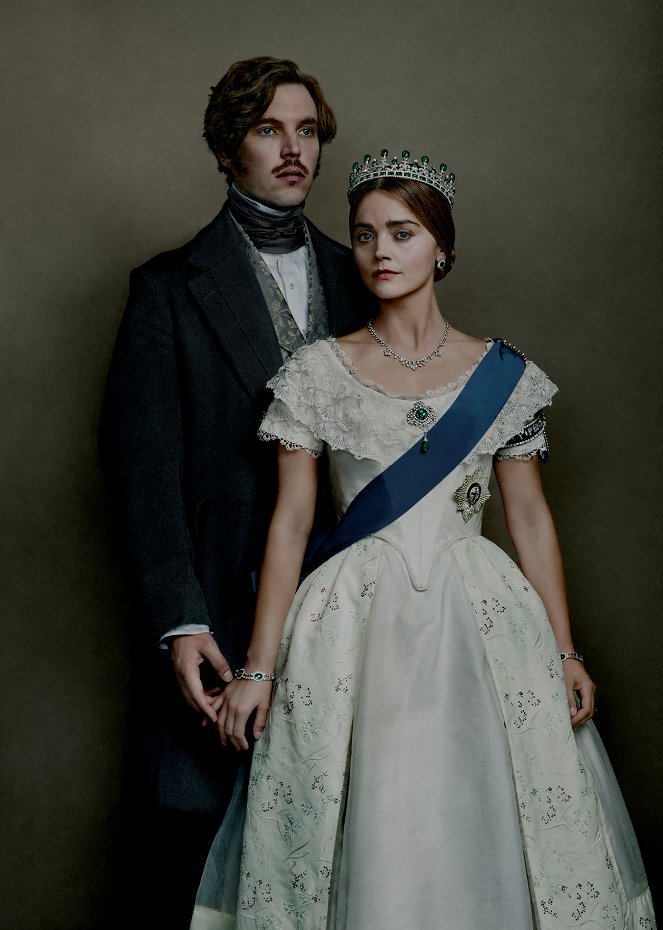 Victoria - Season 3 - Promoción - Tom Hughes, Jenna Coleman