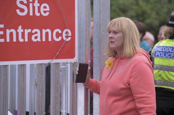 The Accident - Episode 1 - Photos - Sarah Lancashire