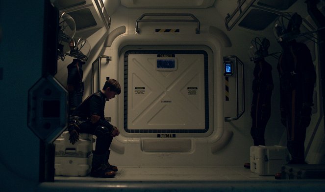 Lost in Space – Verschollen zwischen fremden Welten - Ablenkungsmanöver - Filmfotos - Maxwell Jenkins