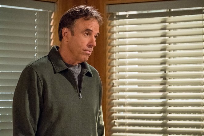 Man with a Plan - Andi Rambo - Filmfotos - Kevin Nealon