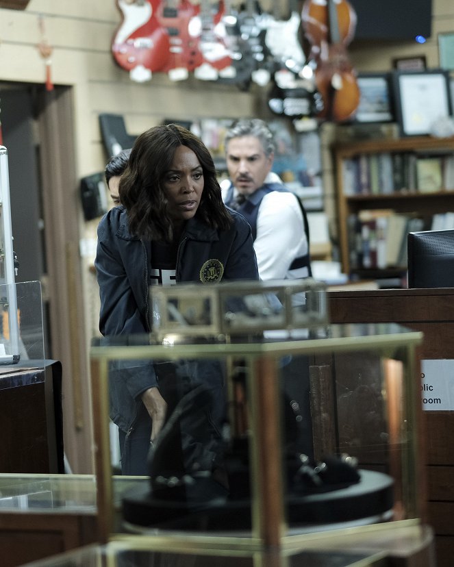 Criminal Minds - Season 14 - Truth or Dare - Photos - Aisha Tyler
