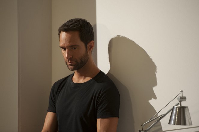 Episodes - Episode 9 - Do filme - Chris Diamantopoulos