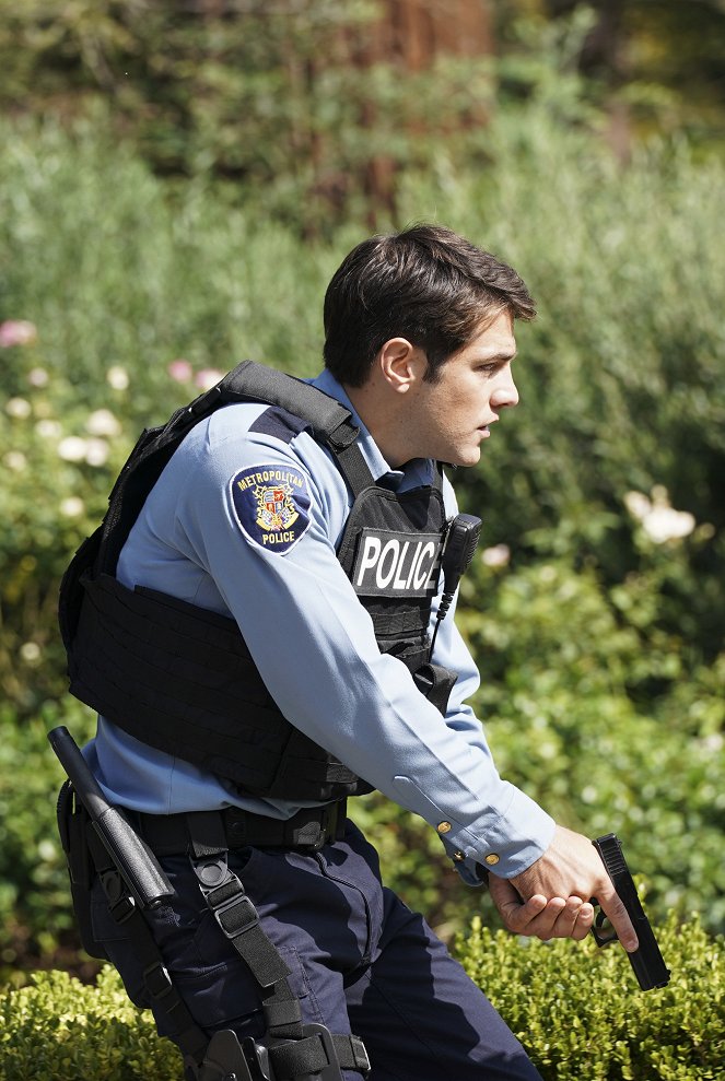 Station 19 - Season 2 - Lost and Found - Photos - Alberto Frezza