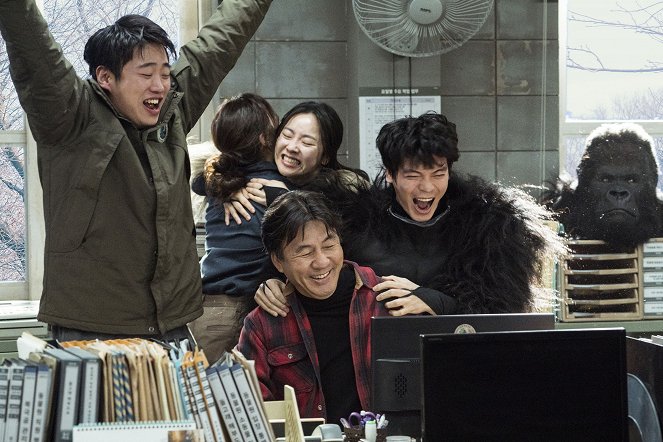 Hachijianha - De la película - Jae-hong Ahn, Yeo-bin Jeon, Yeong-gyoo Park, Seong-oh Kim