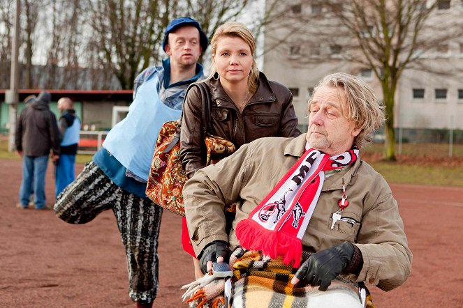 Danni Lowinski - Season 2 - Wintermärchen - Filmfotos - Annette Frier, Axel Siefer