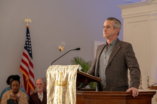 The Righteous Gemstones - They Are Weak, But He Is Strong - Film - Dermot Mulroney