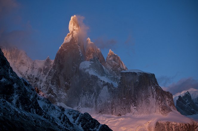 Cerro Torre: A Snowball's Chance in Hell - Van film