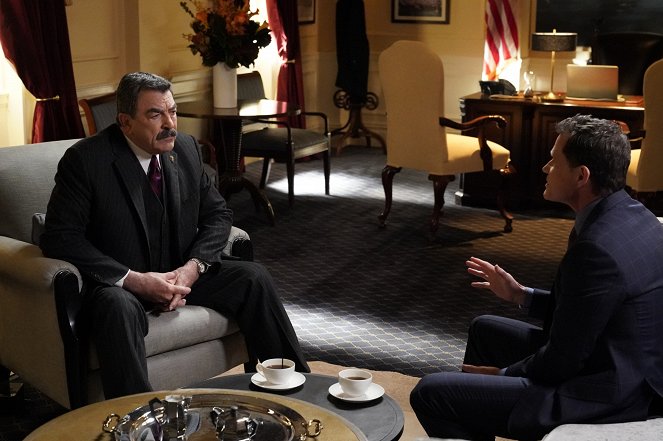 Blue Bloods - Season 10 - Careful What You Wish For - Film - Tom Selleck