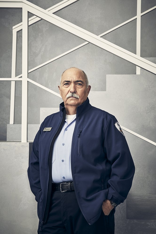 Station 19 - Season 3 - Werbefoto - Miguel Sandoval