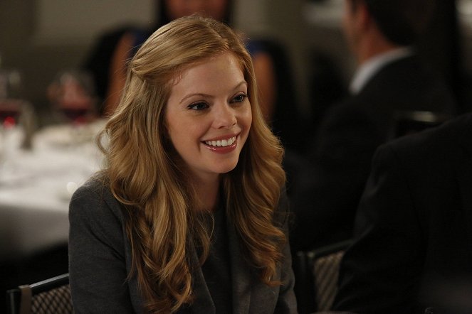 Don't Trust the B---- in Apartment 23 - Monday June... - Photos - Dreama Walker
