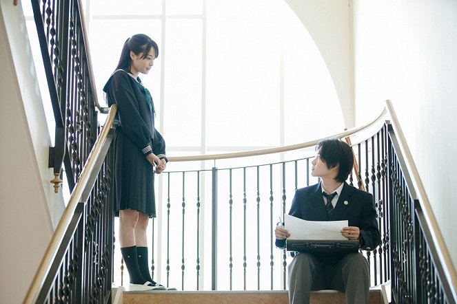 Rasutoretā - Do filme - Suzu Hirose, Ryūnosuke Kamiki