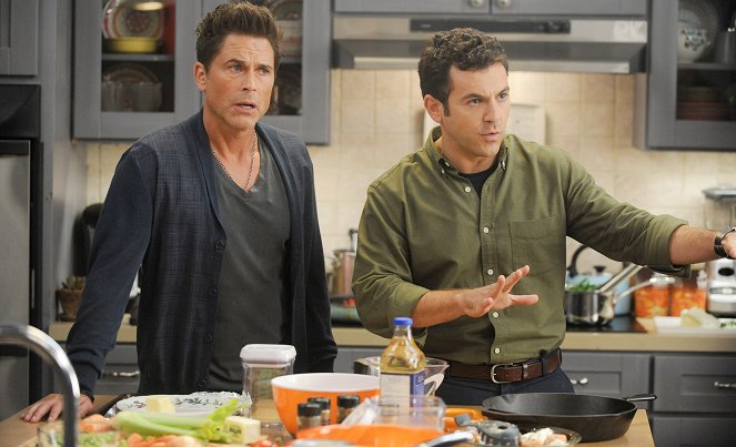 The Grinder - Giving Thanks, Getting Justice - Filmfotók - Rob Lowe, Fred Savage