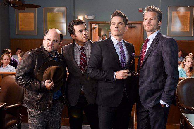 The Grinder - Grinder Rests in Peace - Photos - Jason Alexander, Fred Savage, Rob Lowe, Timothy Olyphant