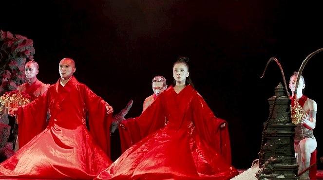 Ausbruch aus dem Tempel - China tanzt - Photos