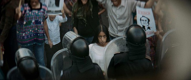 Płacząca kobieta - Z filmu - María Mercedes Coroy