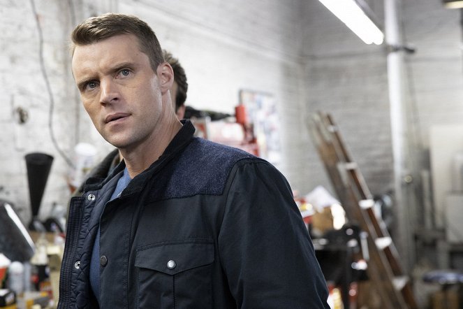 Chicago Fire - Hold Our Ground - Van film - Jesse Spencer
