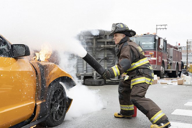 Chicago Fire - Season 8 - Hold Our Ground - Photos