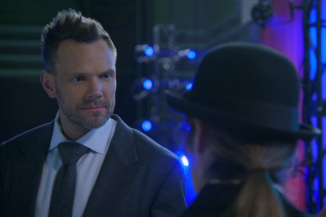 Medical Police - Dureń na dziewiątkach, podwójne wziątko - Z filmu - Joel McHale