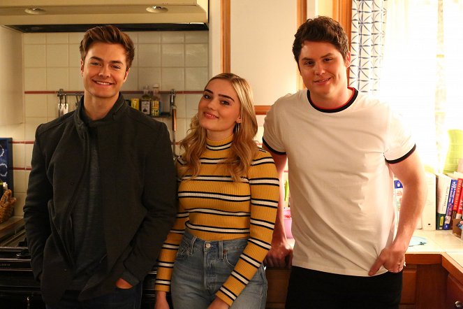 American Housewife - Season 4 - One Step Forward, Three Steps Back - Making of - Peyton Meyer, Meg Donnelly, Matt Shively
