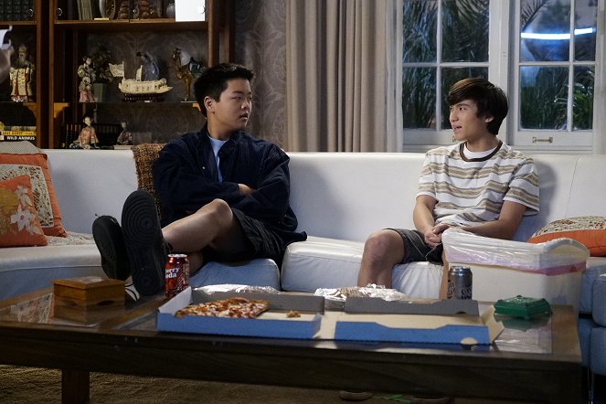 Fresh Off the Boat - Season 6 - A Seat at the Table - Do filme - Hudson Yang, Forrest Wheeler