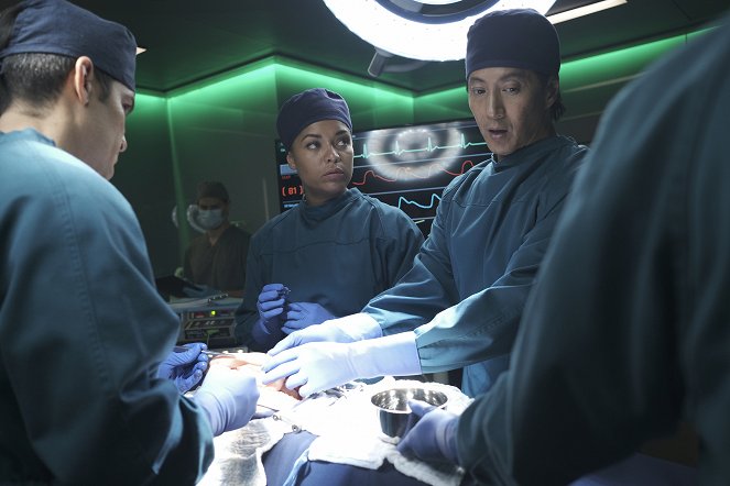 The Good Doctor - Fractured - Photos - Antonia Thomas, Will Yun Lee