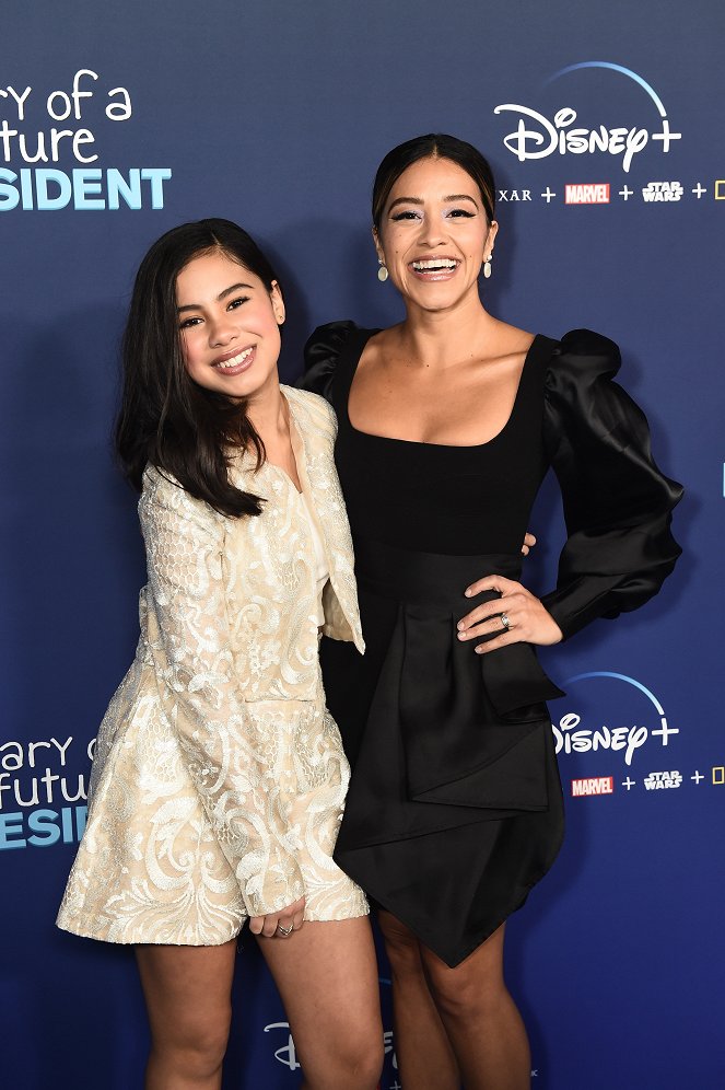 Deník budoucí prezidentky - Z akcí - The cast of ‘Diary of a Future President’ attended a Red Carpet Premiere on Tuesday, January 14, 2020 in Los Angeles, CA