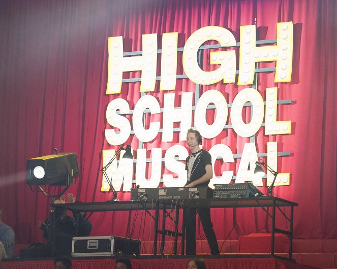High School Musical: The Musical: The Series - Opening Night - Kuvat elokuvasta - Larry Saperstein